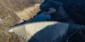 [:de]Erhöhte Drohnenaktivitäten rund um den Verzasca-Stausee[:fr]Activité des drones accrue autour du barrage du Val Verzasca[:it]Intensa presenza di droni nei pressi della diga della Verzasca[:]